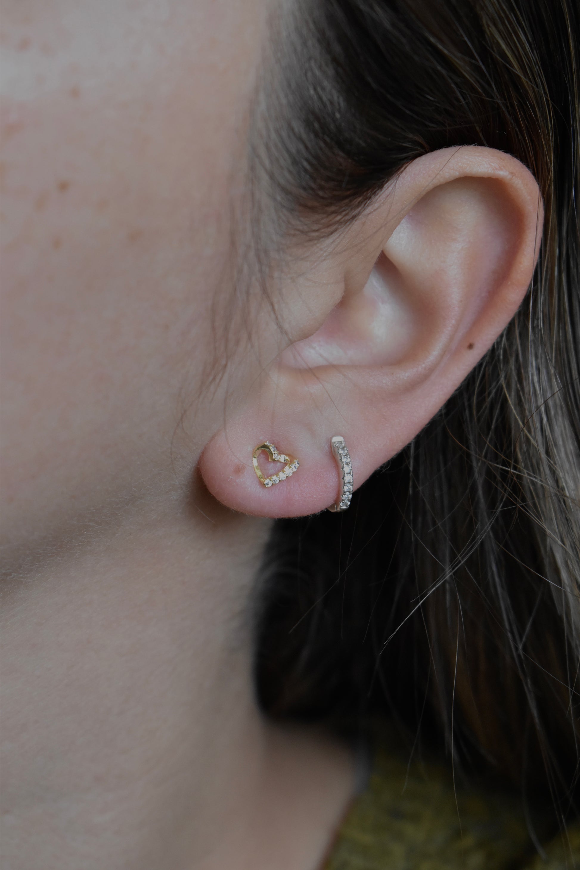 Aros Lov
