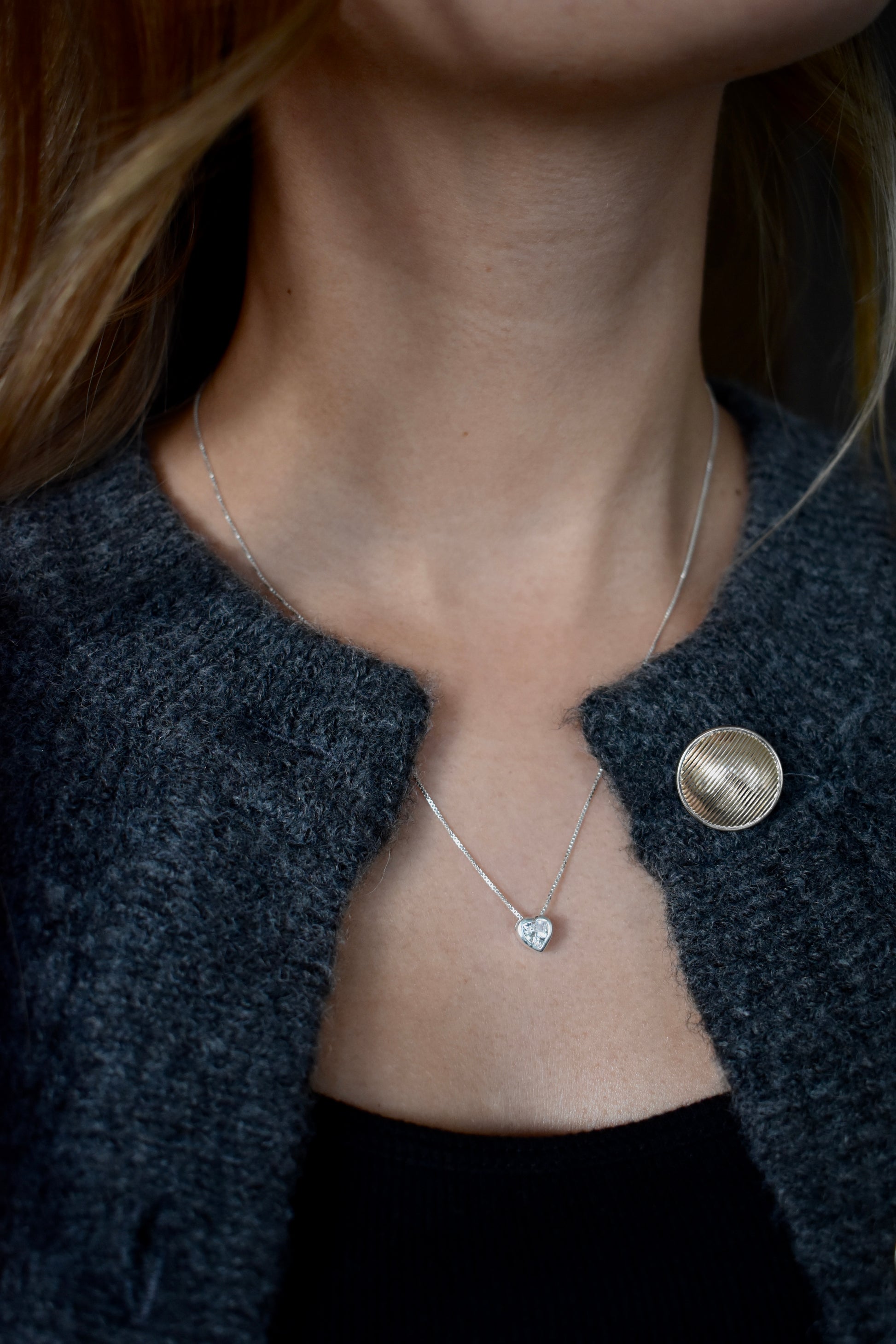 Collar Punto de luz Corazón