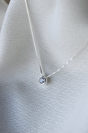 Collar Punto de luz