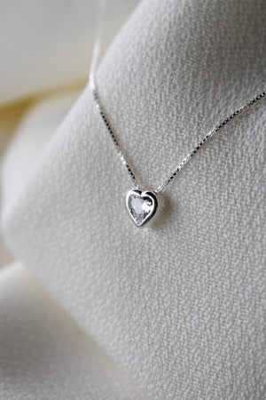 Collar Punto de luz Corazón